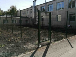 3D заборы для школы 15 метров фото в Вербилках